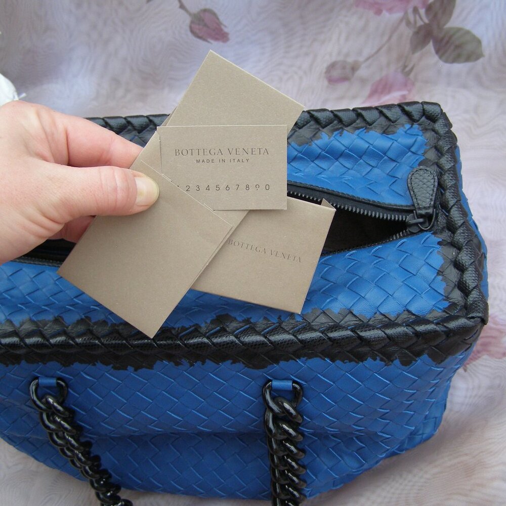 NEW Bottega Veneta Intrecciato Blue Leather Bag - Picture 13 of 16
